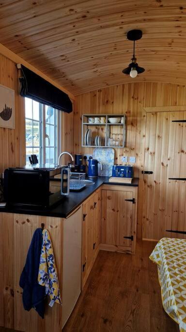 The Shepherd'S Hut @ Innlands Kilmaluag Esterno foto